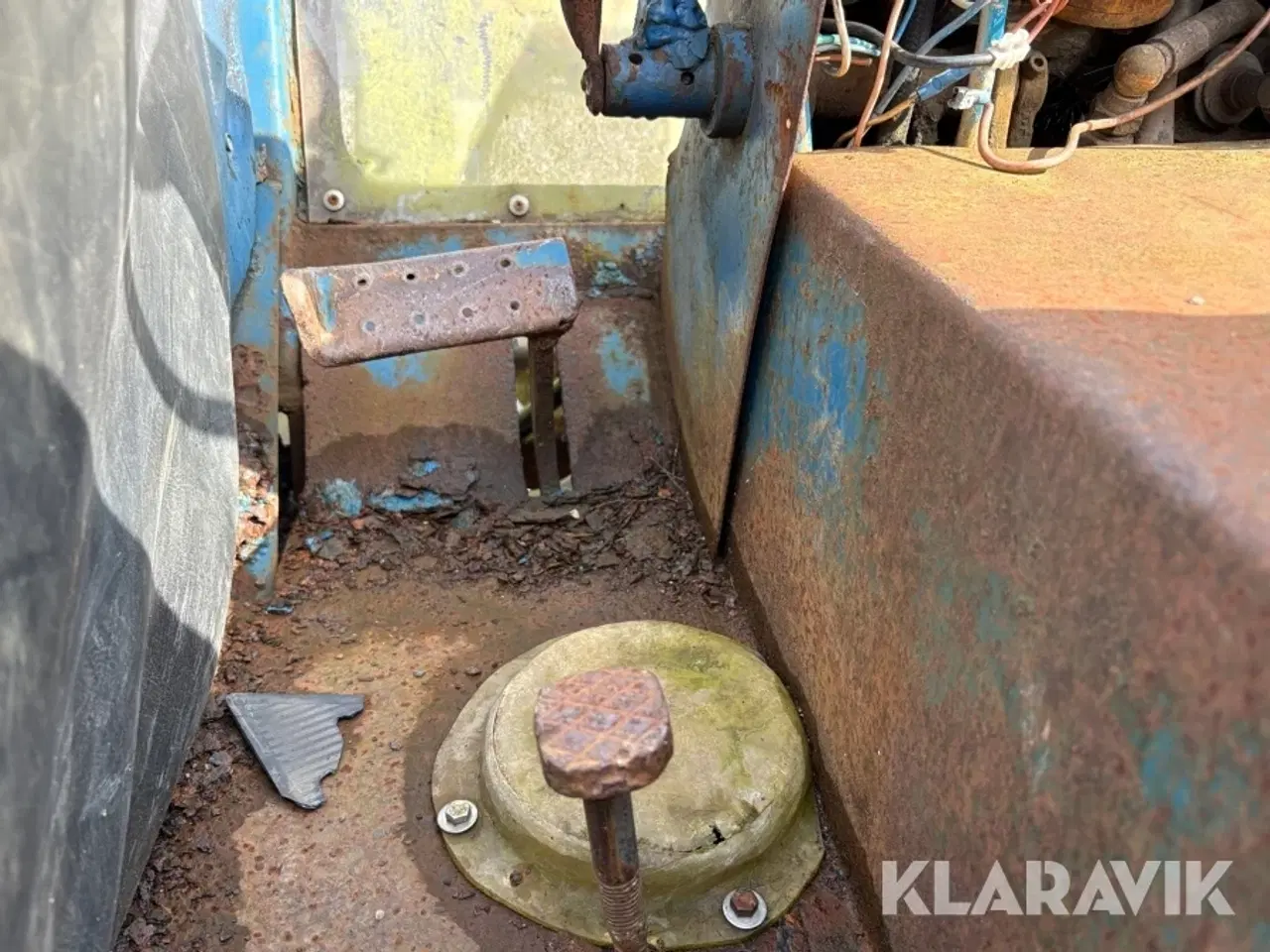 Billede 11 - Traktor Ford 2600 med byggelift