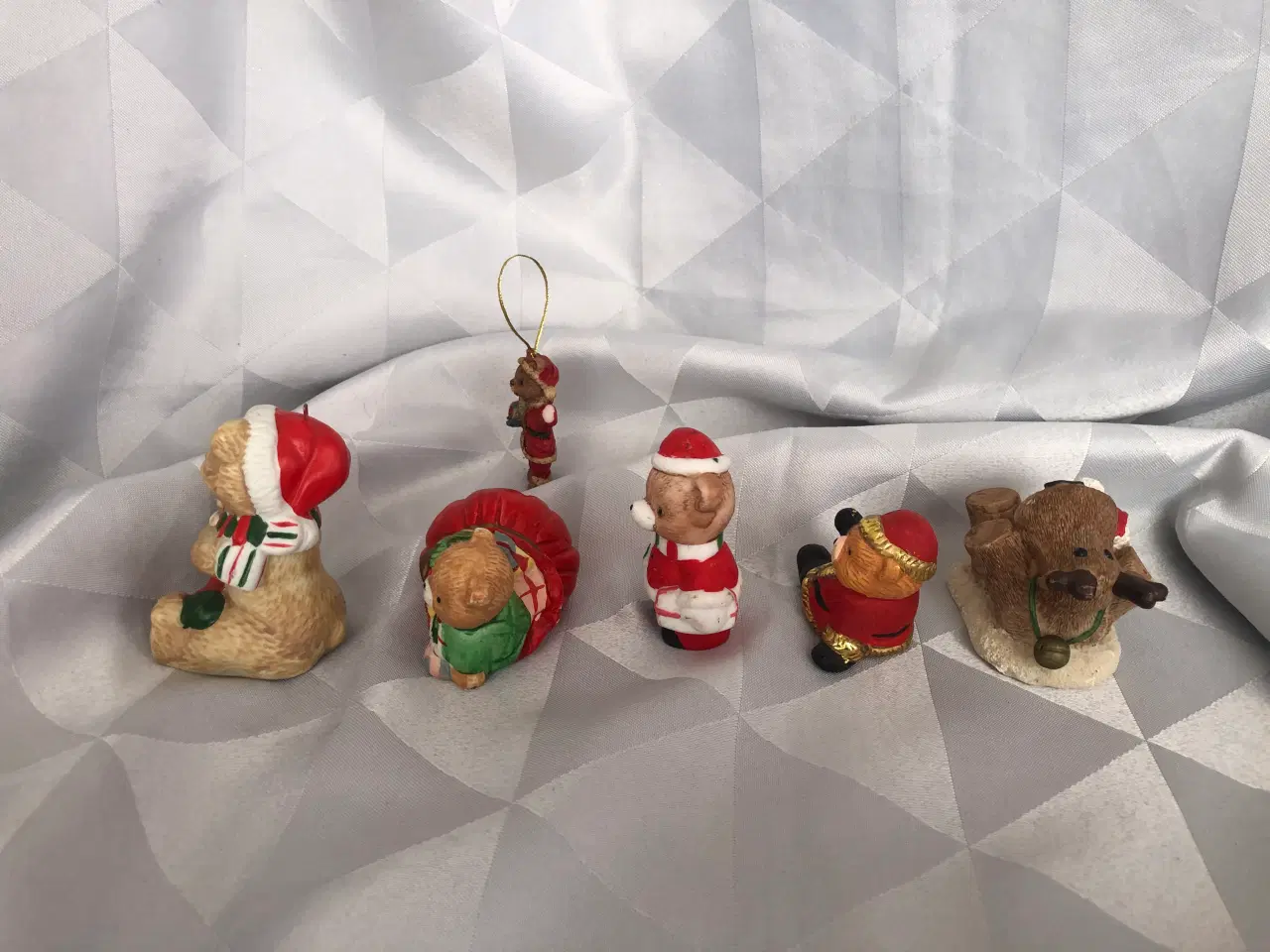 Billede 5 - 5 keramik/polyresin jule figurer
