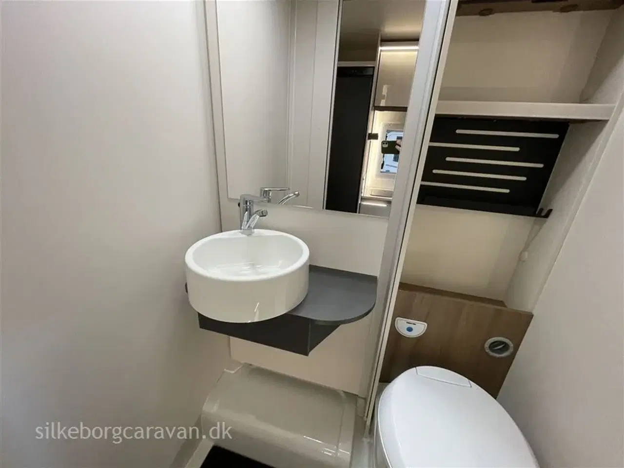 Billede 10 - 2026 - Elnagh Baron 539 Compact NB