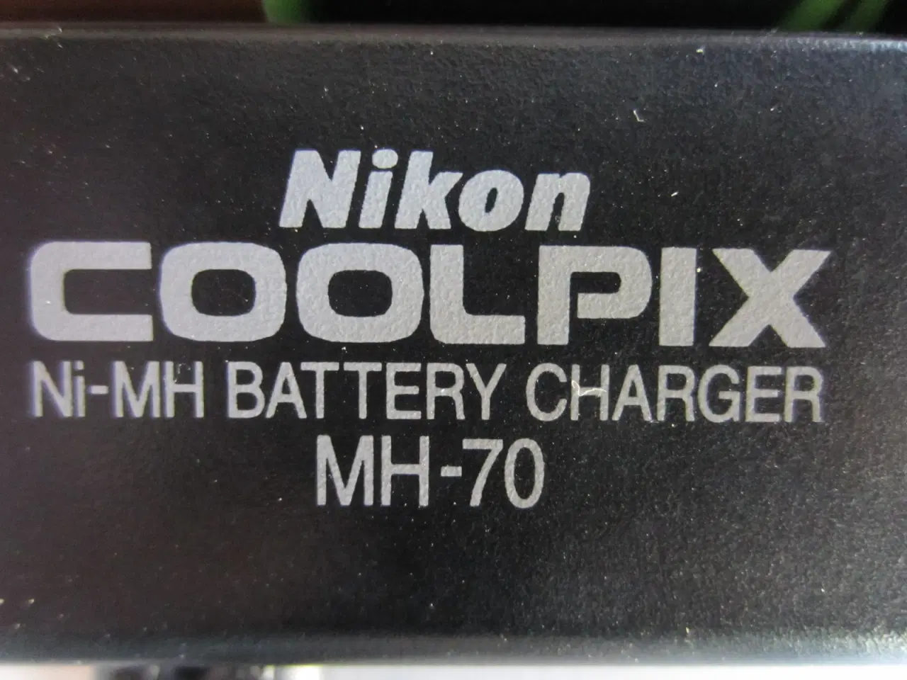 Billede 2 - Nikon MH-70 Ni-MH batteri lader til AA batterier