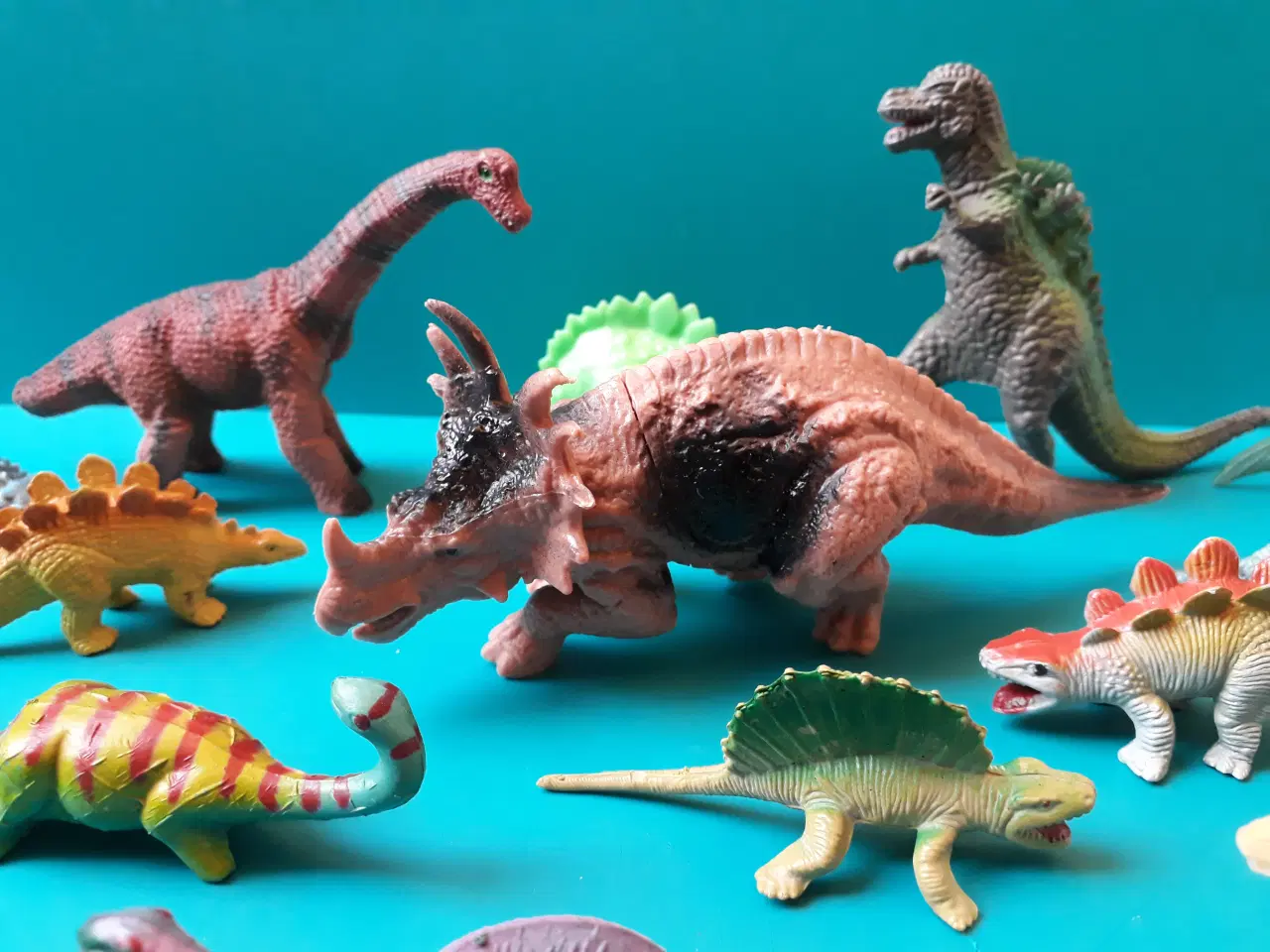 Billede 8 - 26 Dinosaurer Figurer