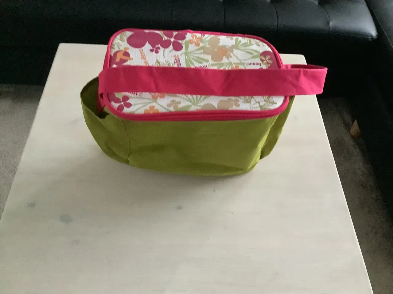 Billede 1 - Lille køletaske med bærerem