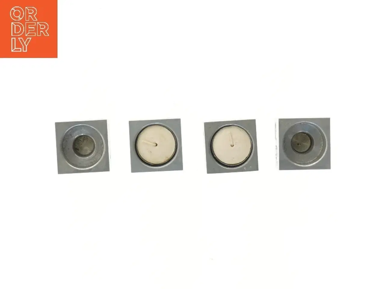 Billede 2 - Kvadratiske lysestager med julemotiv fra Menu (str. 5x5x5 cm)