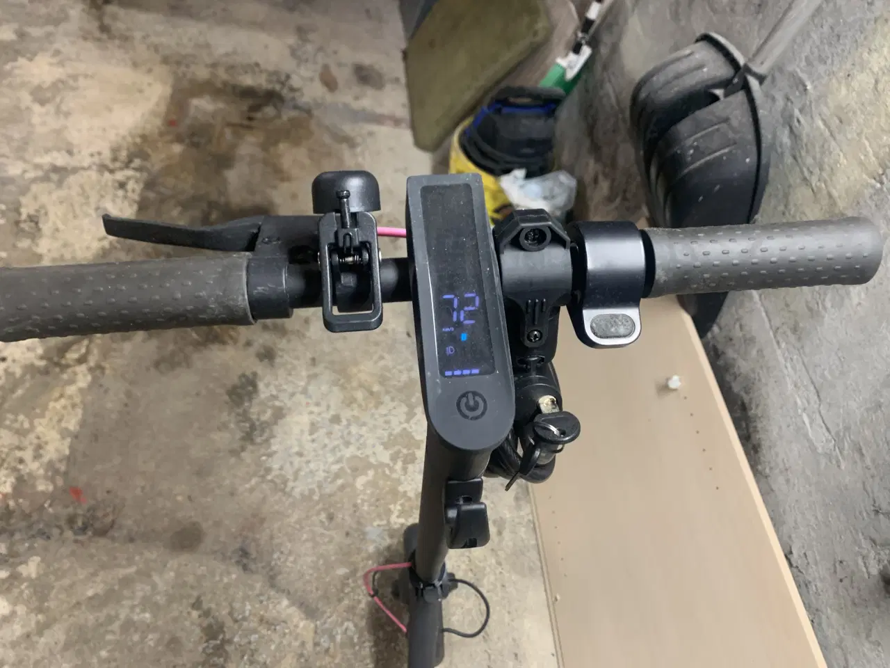 Billede 5 - El Løbehjul.kørt på få gange.