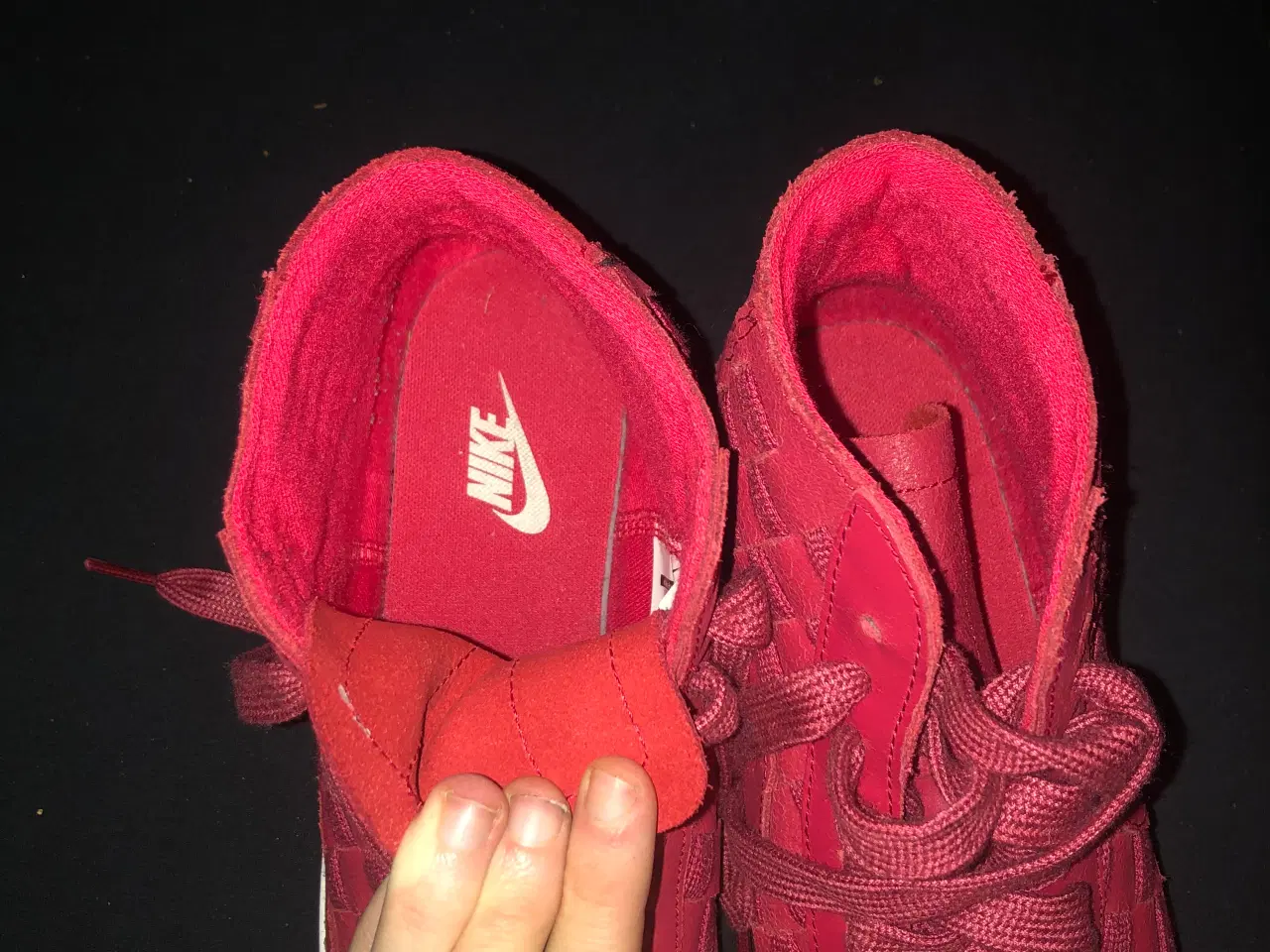 Billede 2 - Røde Nike sko!