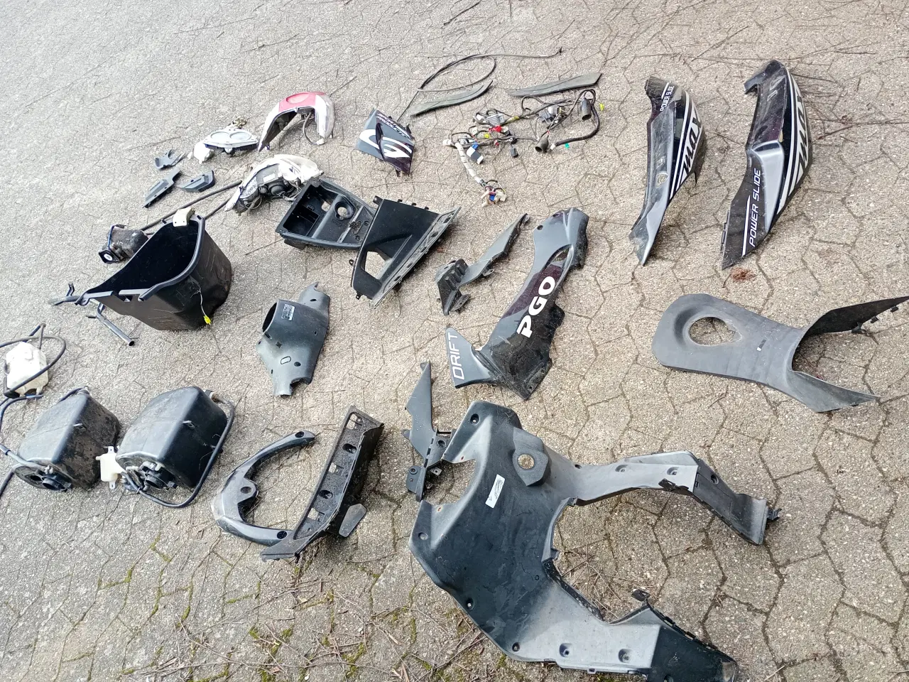 Billede 12 - Dele til pgo g-max sælges 