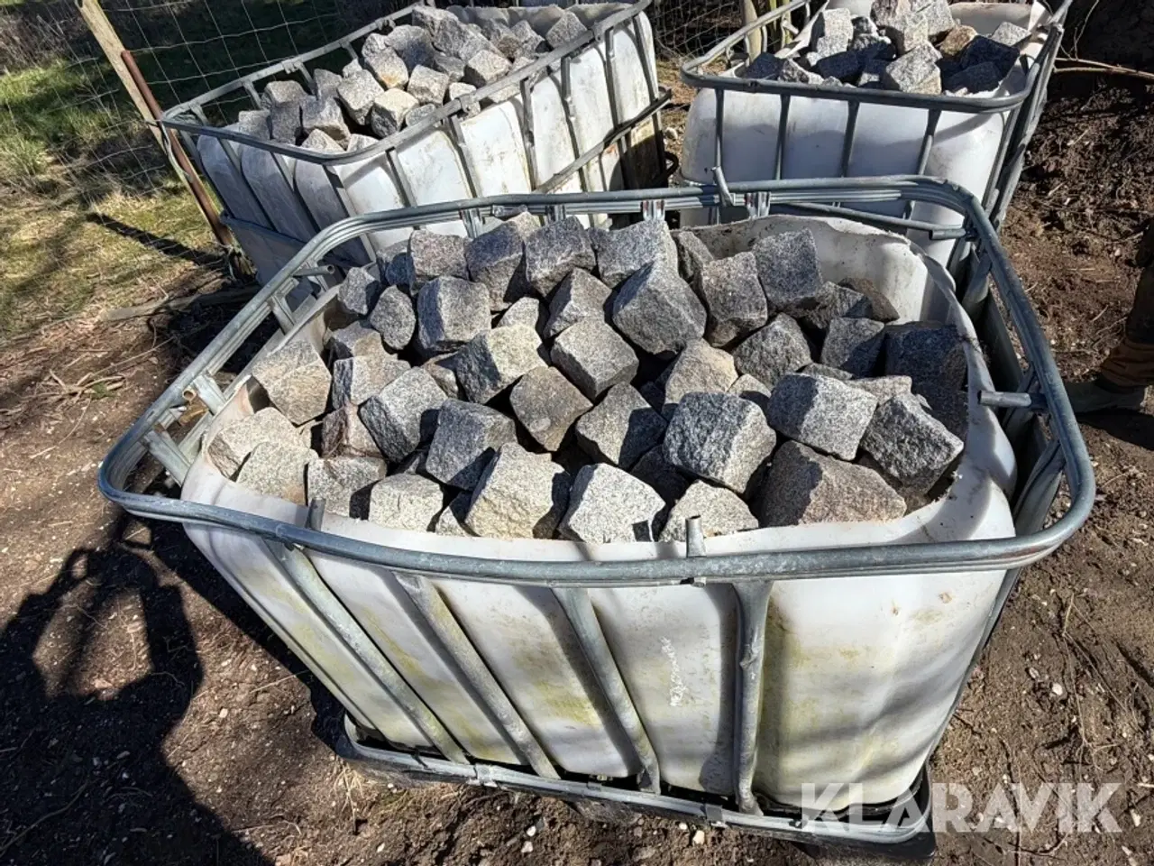 Billede 6 - Palletank med chaussésten 3 styk