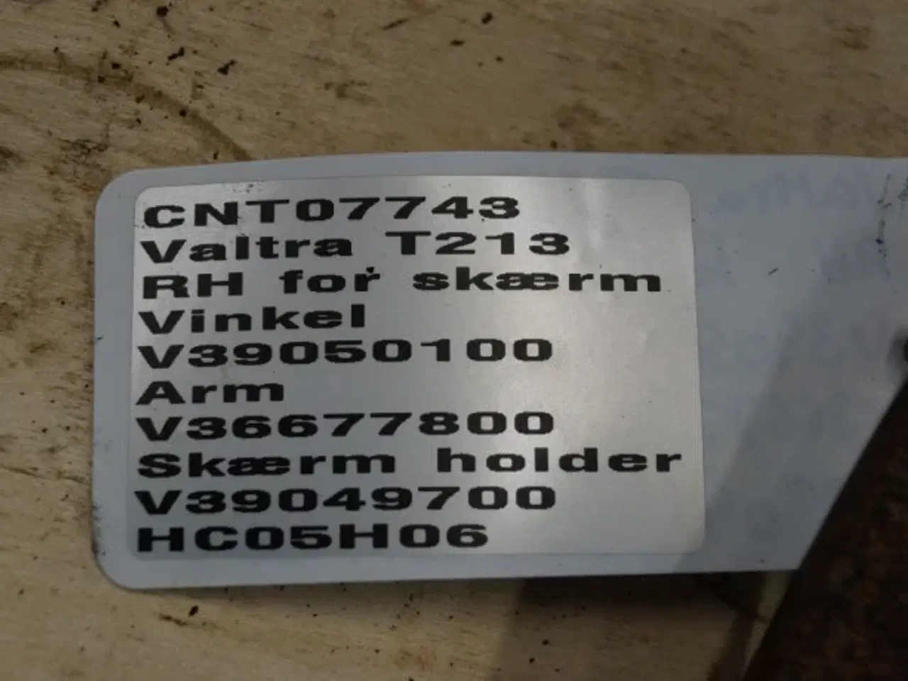 Billede 5 - Valtra T213 R.H. Hjulskærm