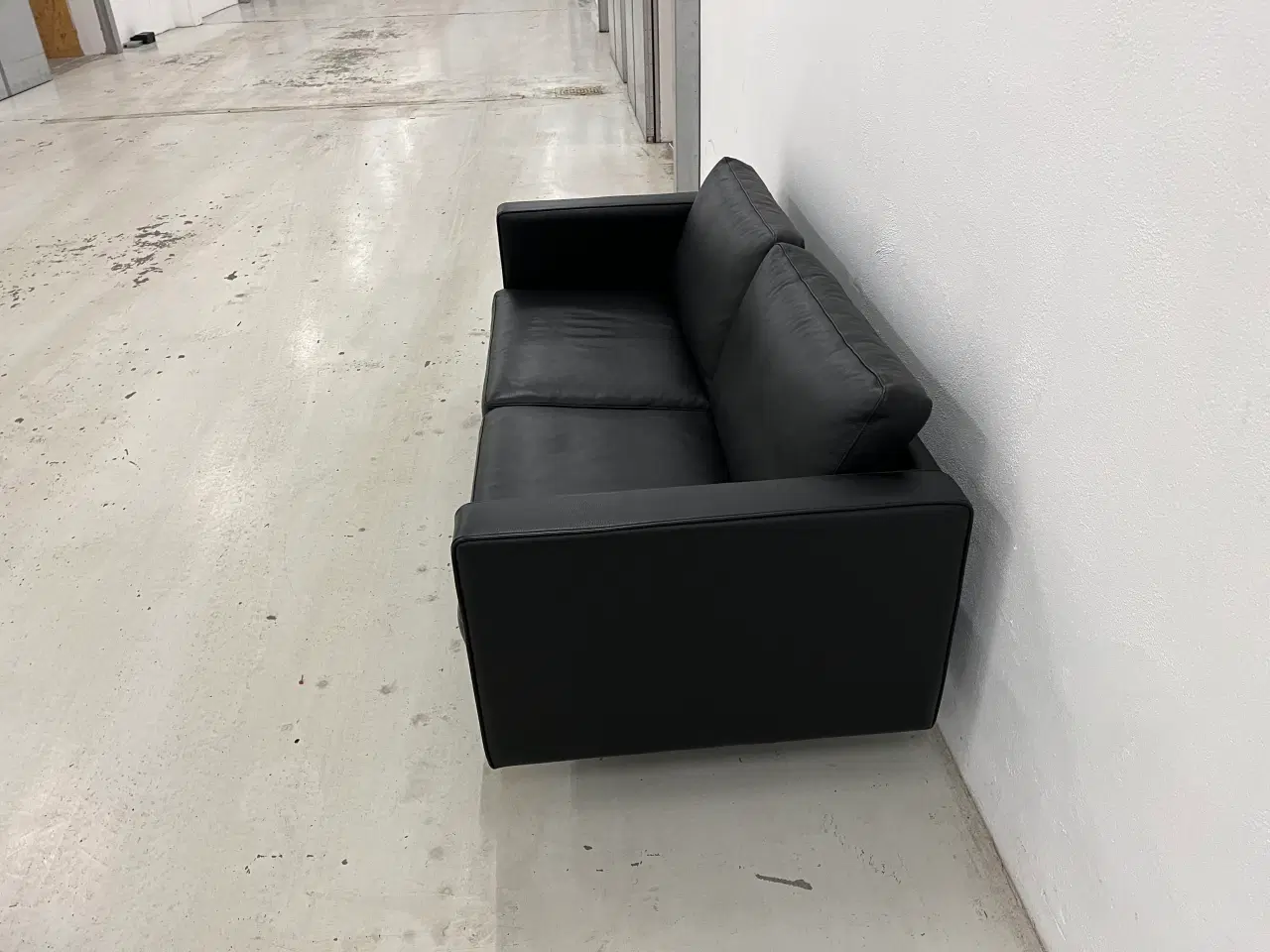 Billede 6 - Eksklusiv Mogens Hansen MH321 2,5 Pers.Sort læder.