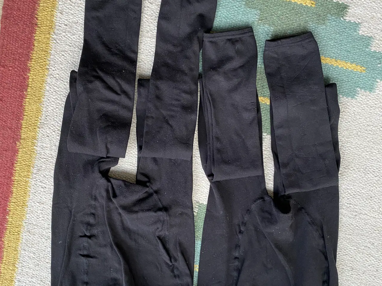 Billede 3 - Leggings, bukser, sportstop, sportsbh, badedragt 