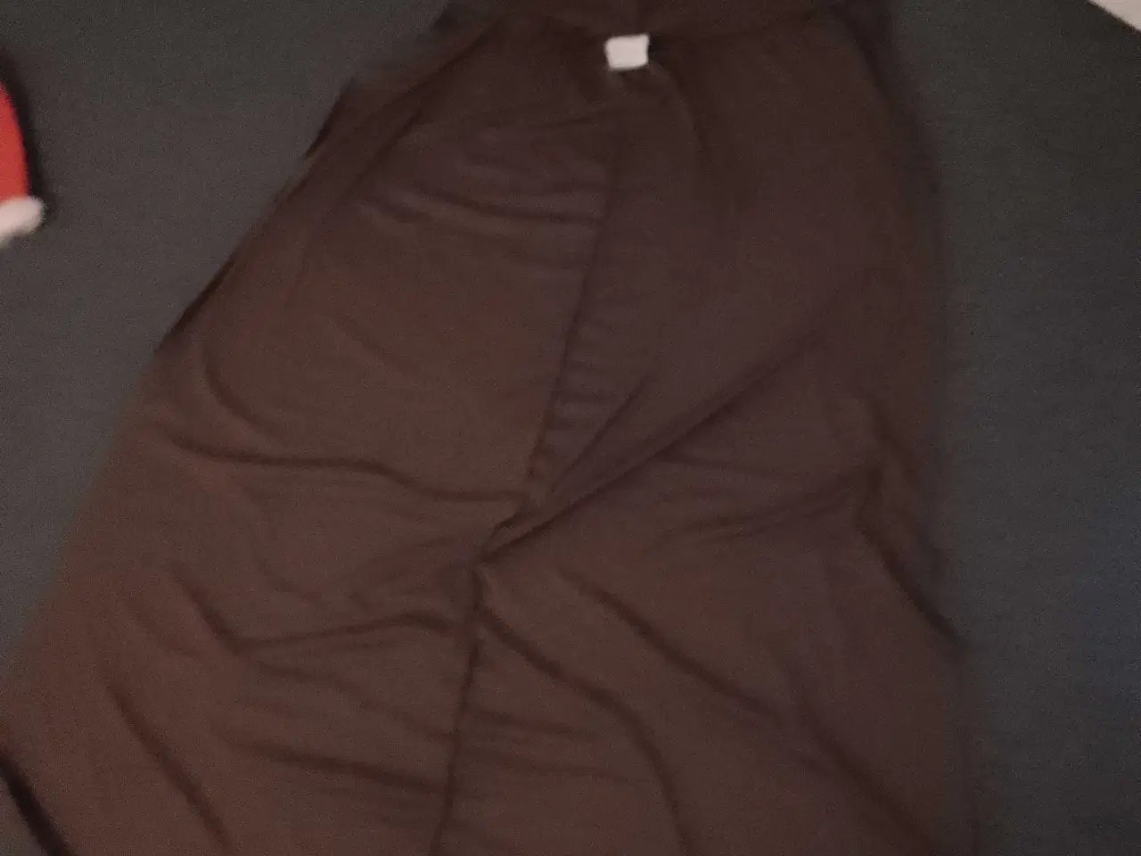 Billede 1 - Elverkappe / brun kappe med hætte med velcro luk  