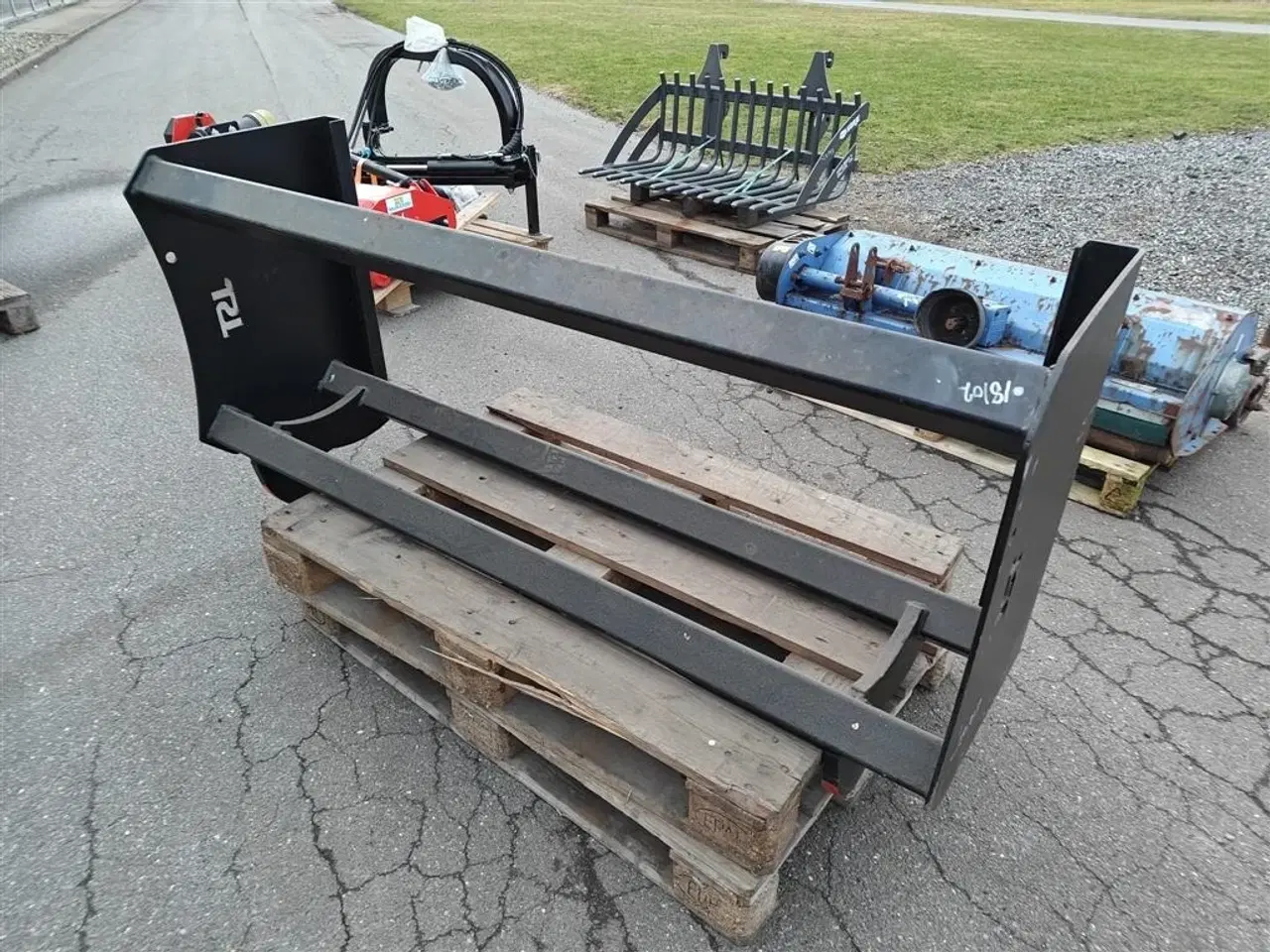 Billede 2 - JST Skovlbærer type 2