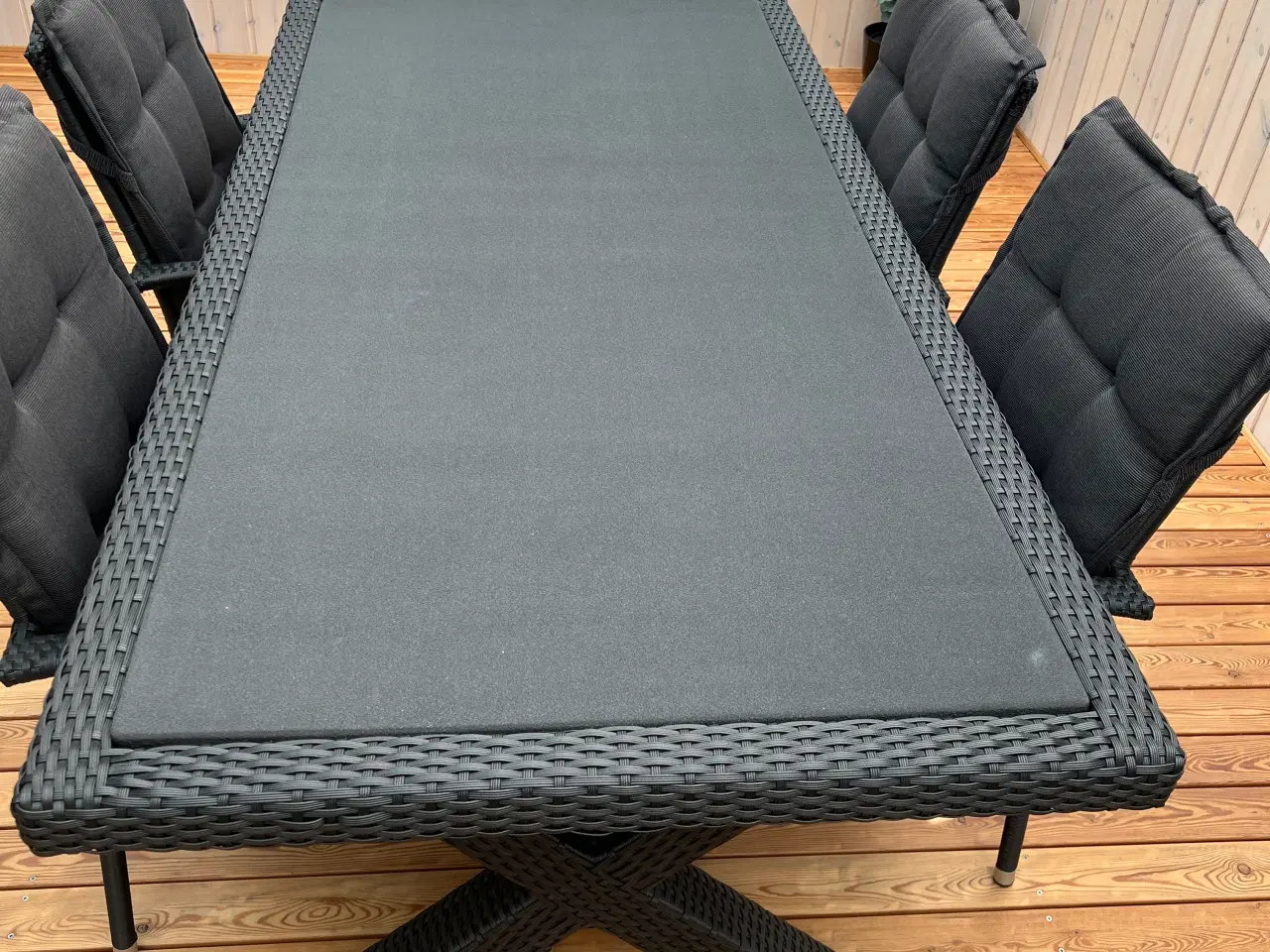 Billede 1 - Havebord med stenoptik