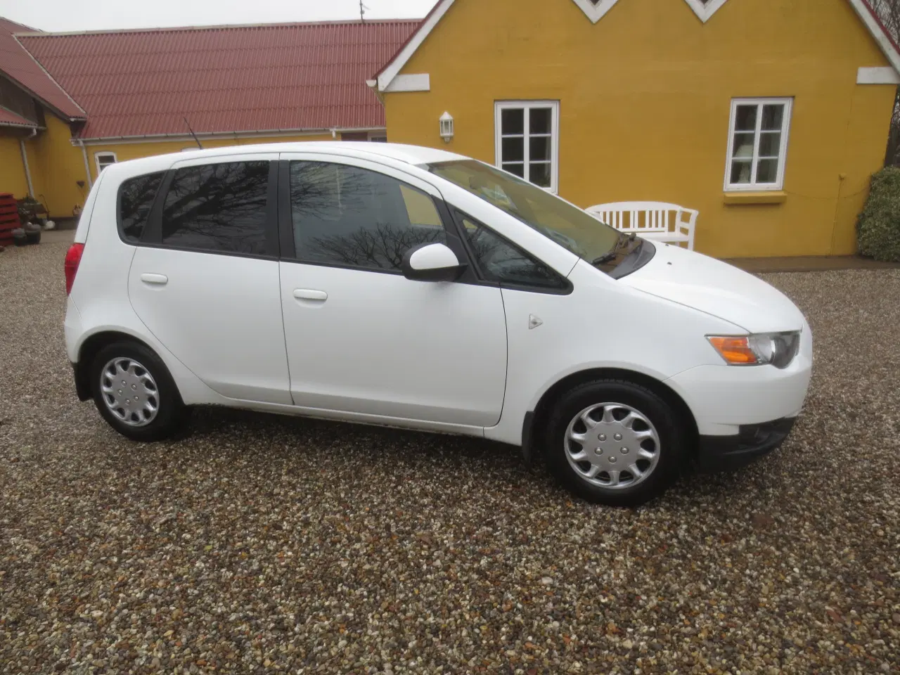 Billede 3 - Nysynet Mitsubishi Colt 1.3 i Årg 10.