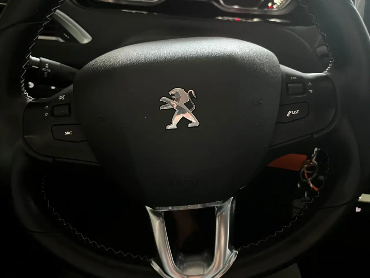 Billede 9 - Peugeot 2008 1,6 BlueHDi 100 Allure Sky