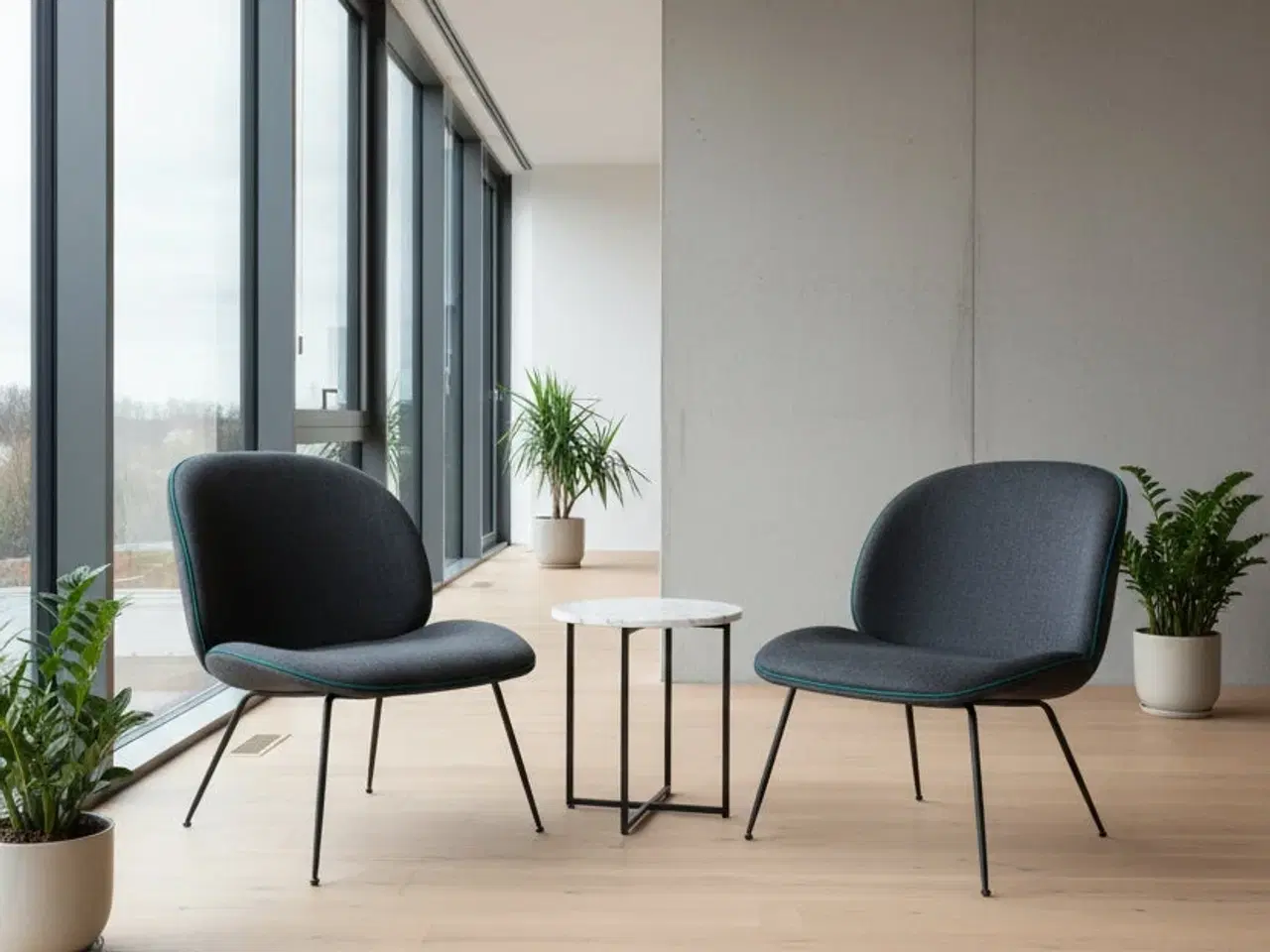 Billede 2 - GUBI Beetle Loungestol – Mørkegrå/Sort Stel