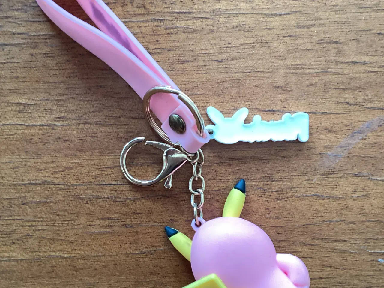 Billede 8 - Pokemon pins og nøglering