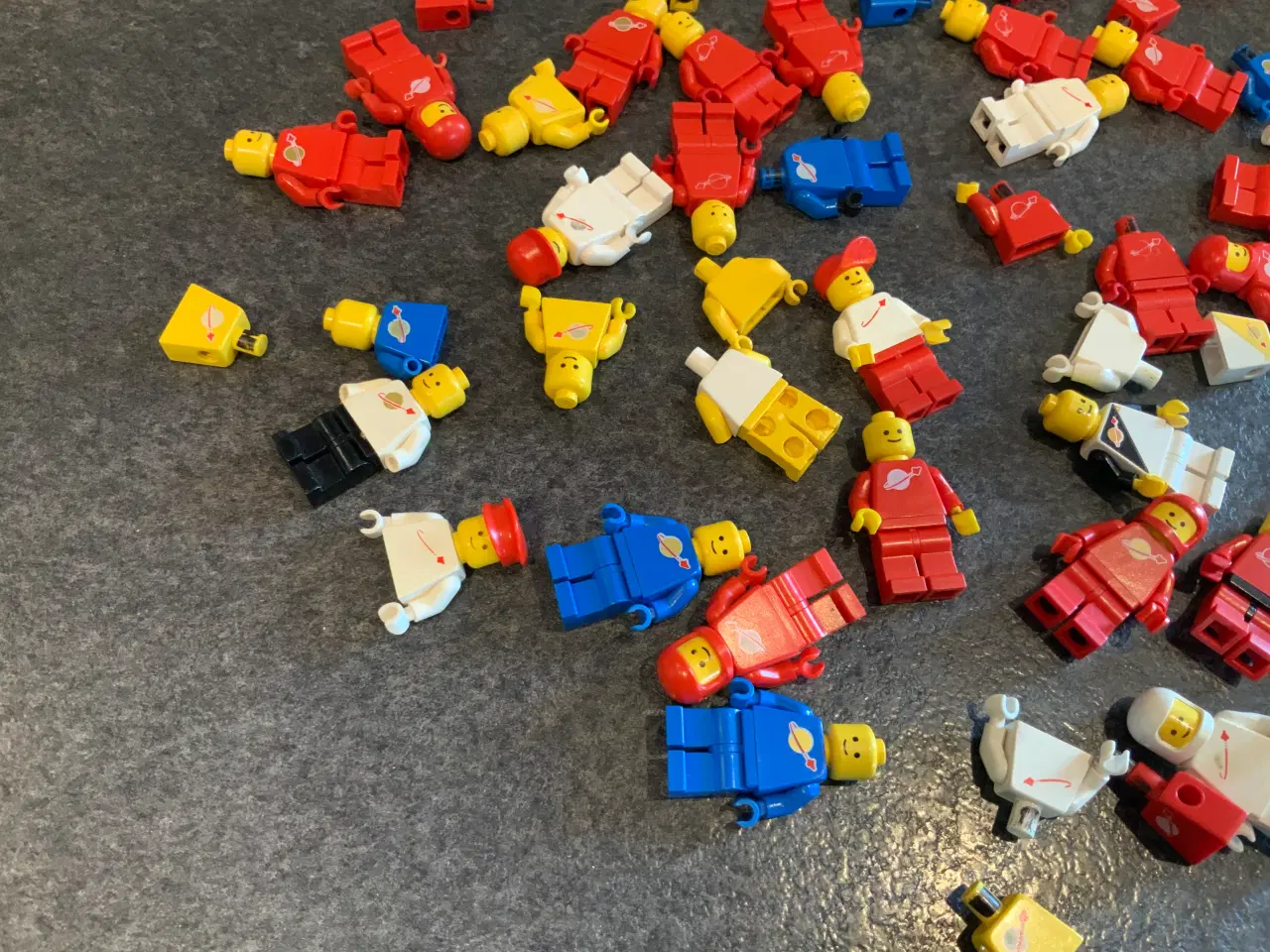 Billede 4 - Lego space minifurer