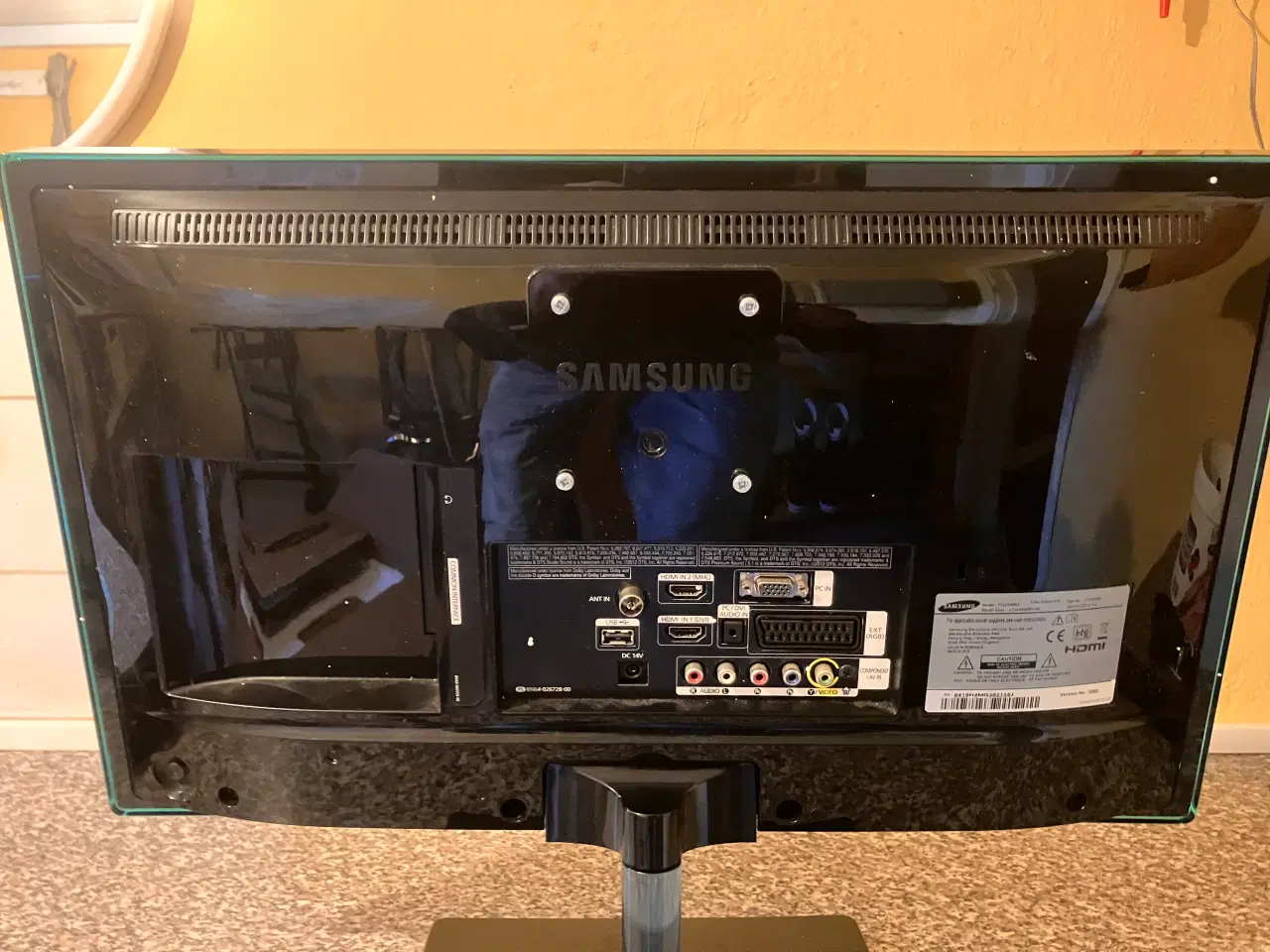 Billede 3 - 24” TV monitor.