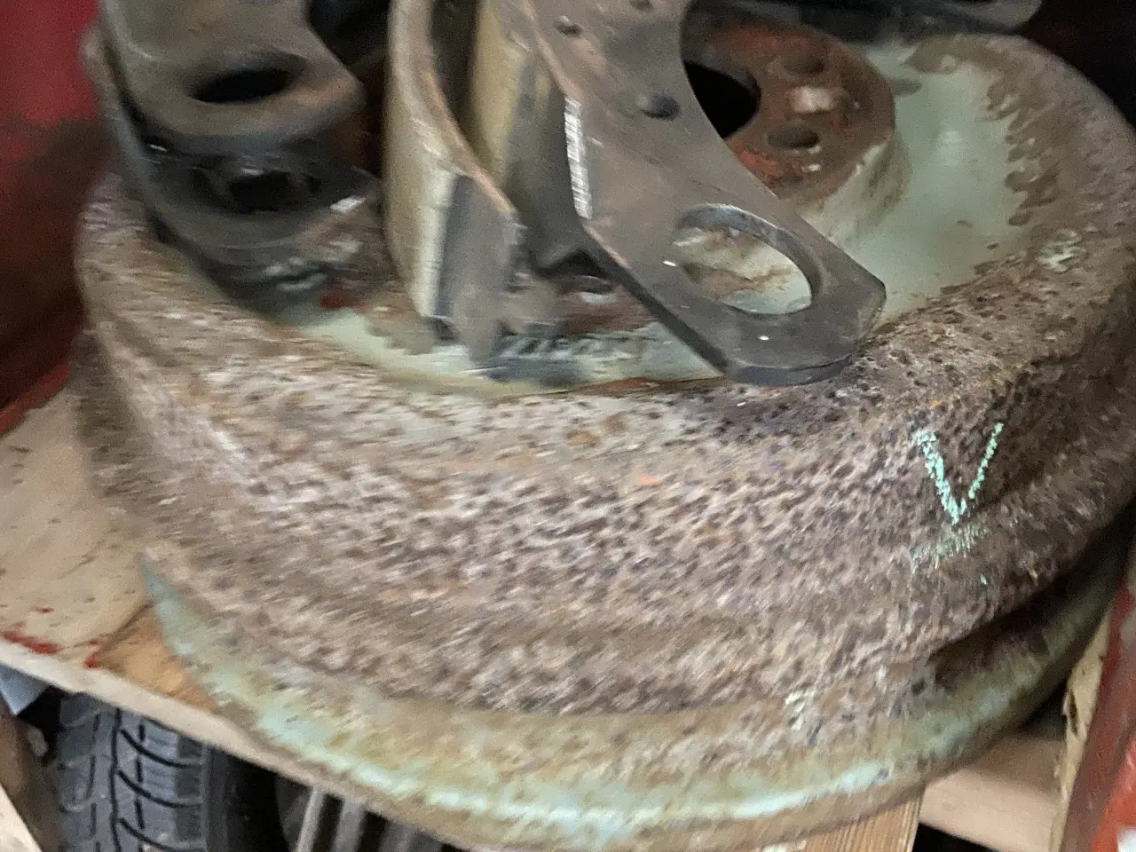 Billede 1 - MF 35 Benzin billige ophugs dele.