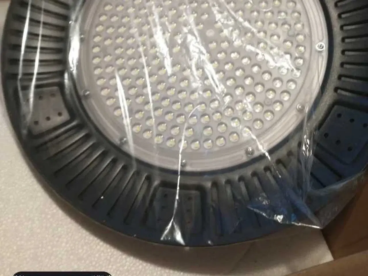 Billede 4 - Ny beatsafe kraftig led loftlampe