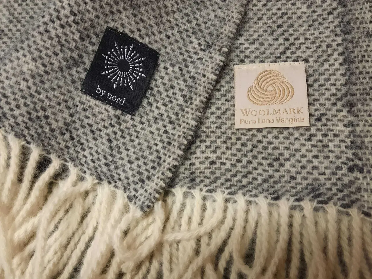 Billede 1 - Uldplaid woolmark