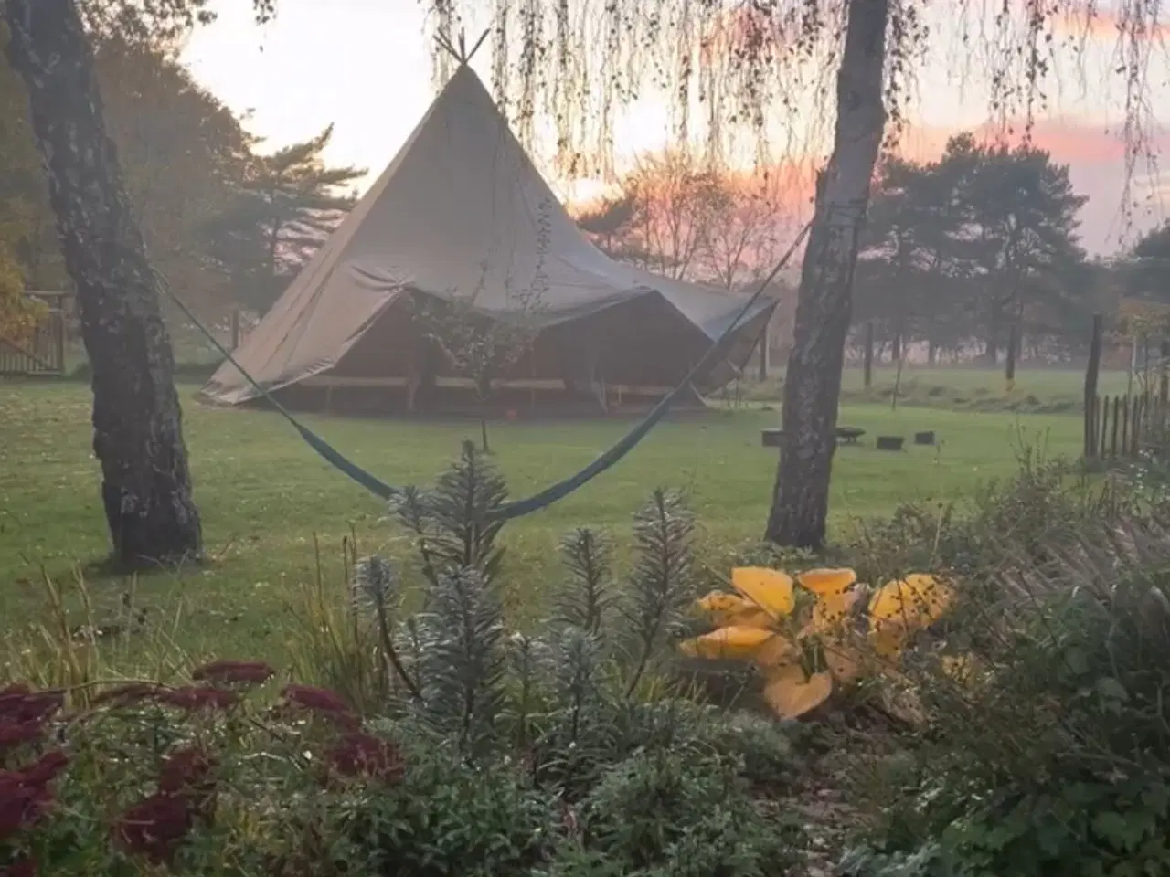 Billede 1 - Tipi-telt Tentipi - Stratus 72 10x10m