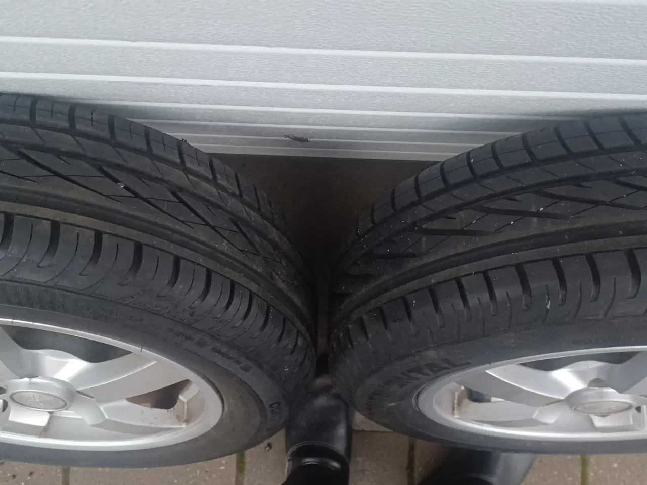 Billede 3 - Peugeot alufælge.