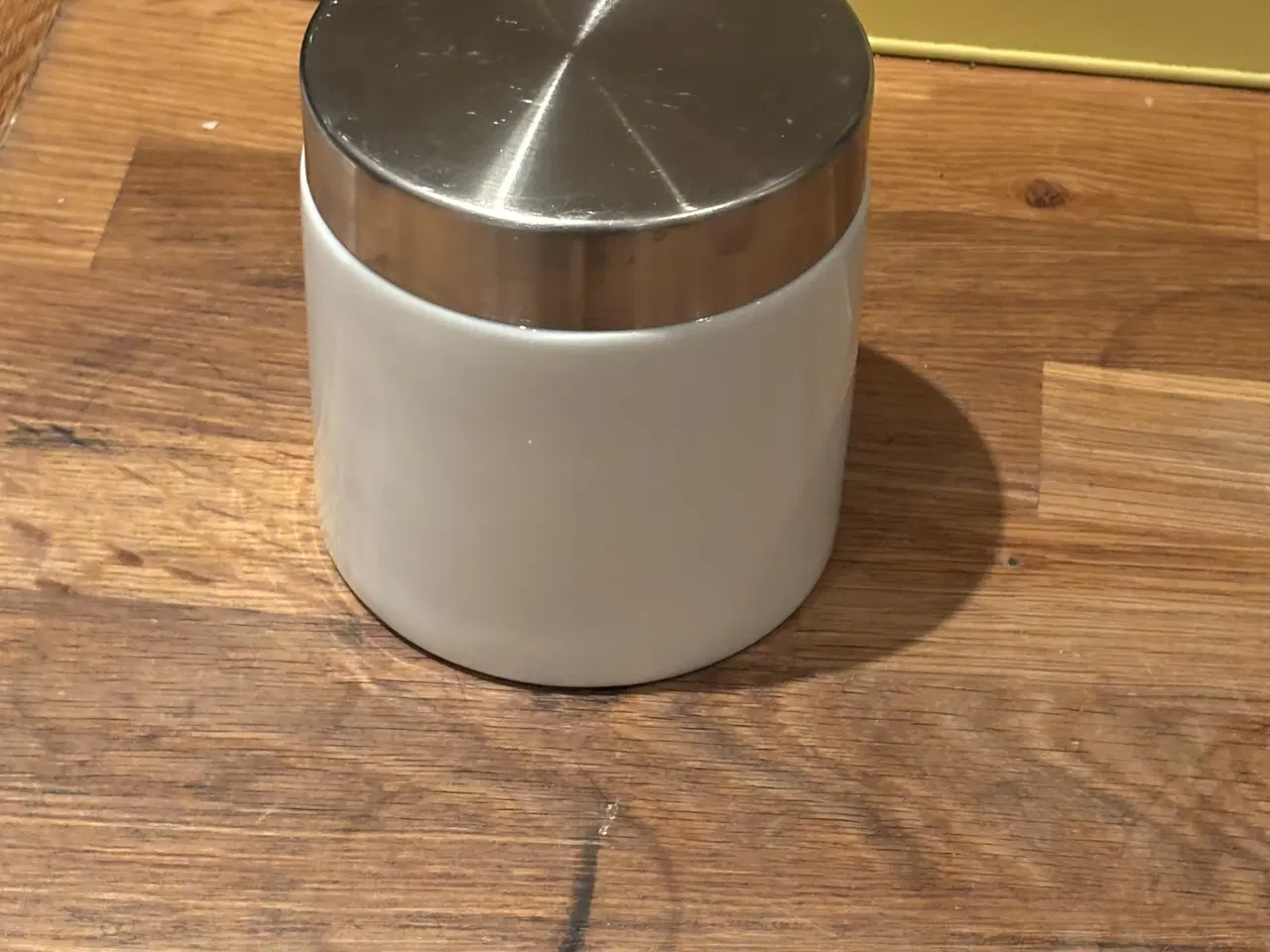 Billede 1 - Krukker m låg