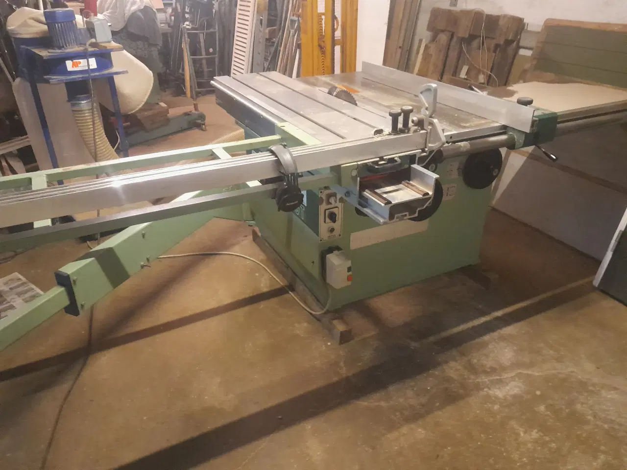 Billede 1 - Rigtig fin formatsav / rundsav Ortza 150