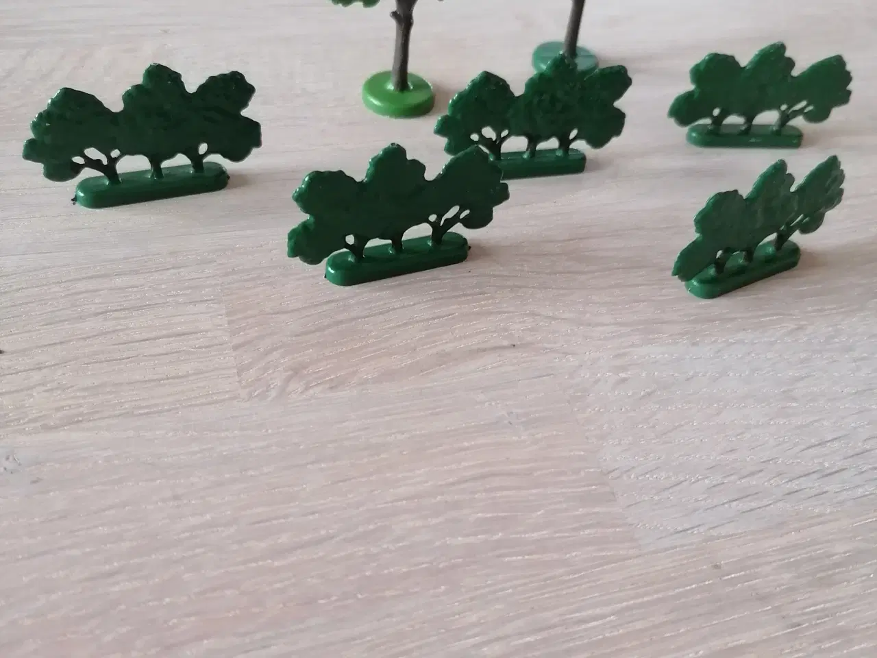 Billede 1 - Gl. Lego træer og buske fra 60erne.