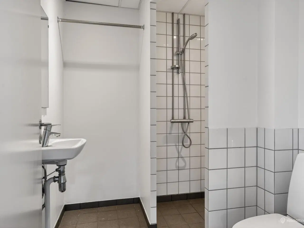 Billede 8 - Stort lagerlejemål med tilhørende kontor og mulighed for befæstet udeareal