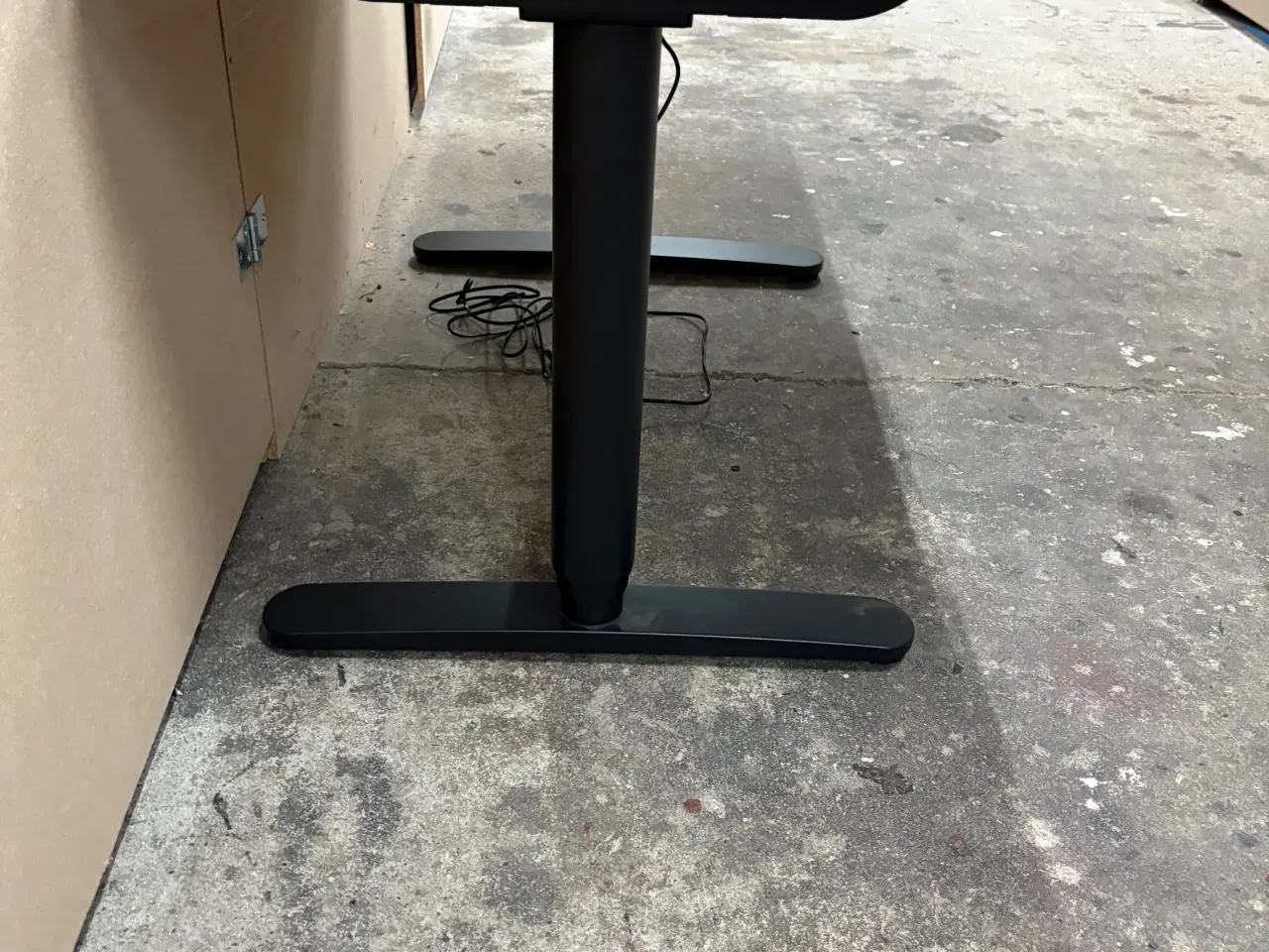 Billede 3 - Skrivebord Hæve/Sænke – elektrisk.