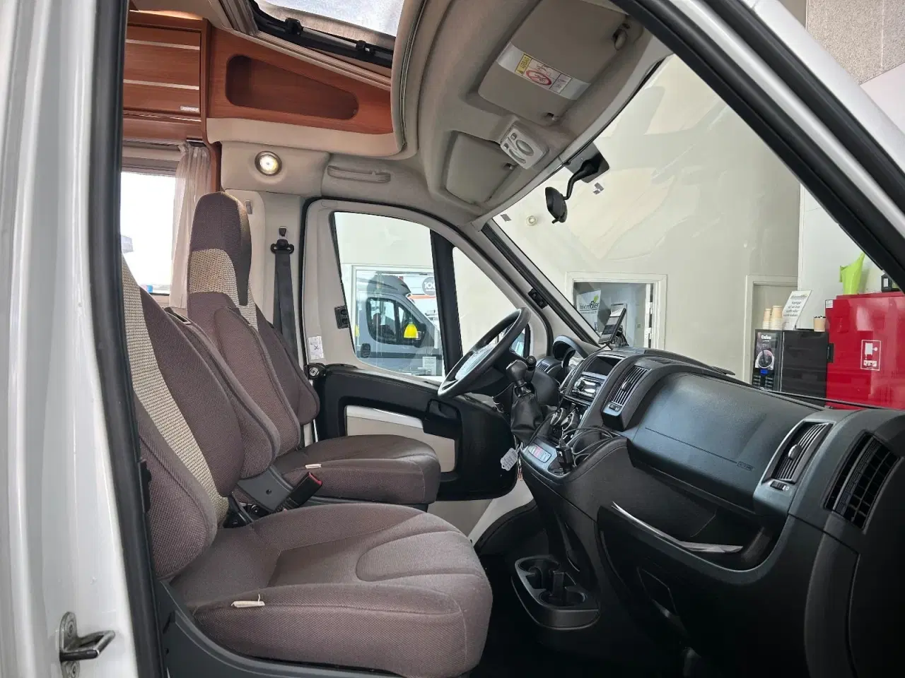 Billede 7 - Hymer Van 374 2,3 MJT 130