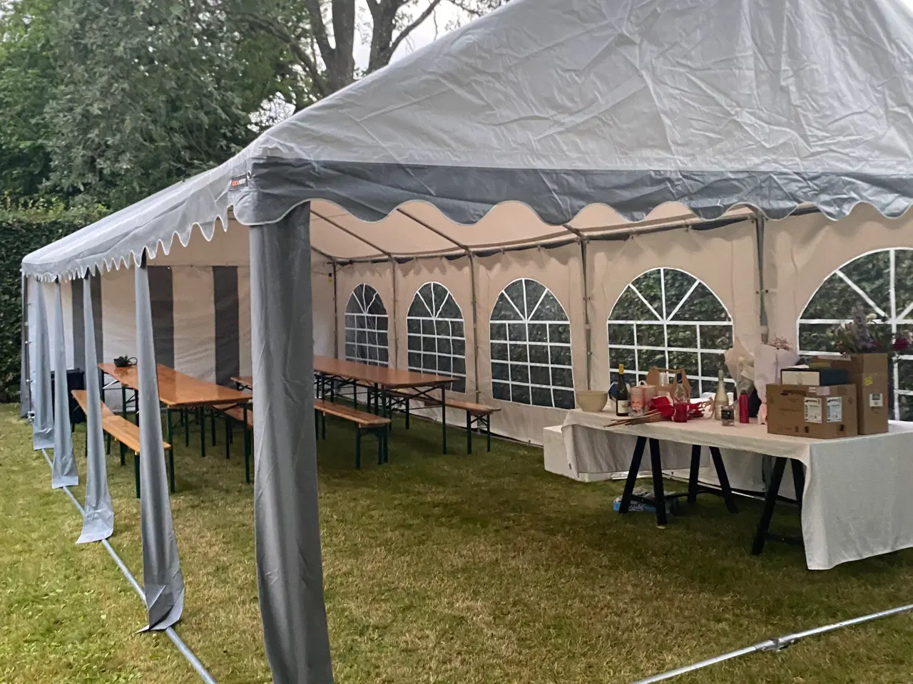 Billede 2 - Stort robust Fest telt 