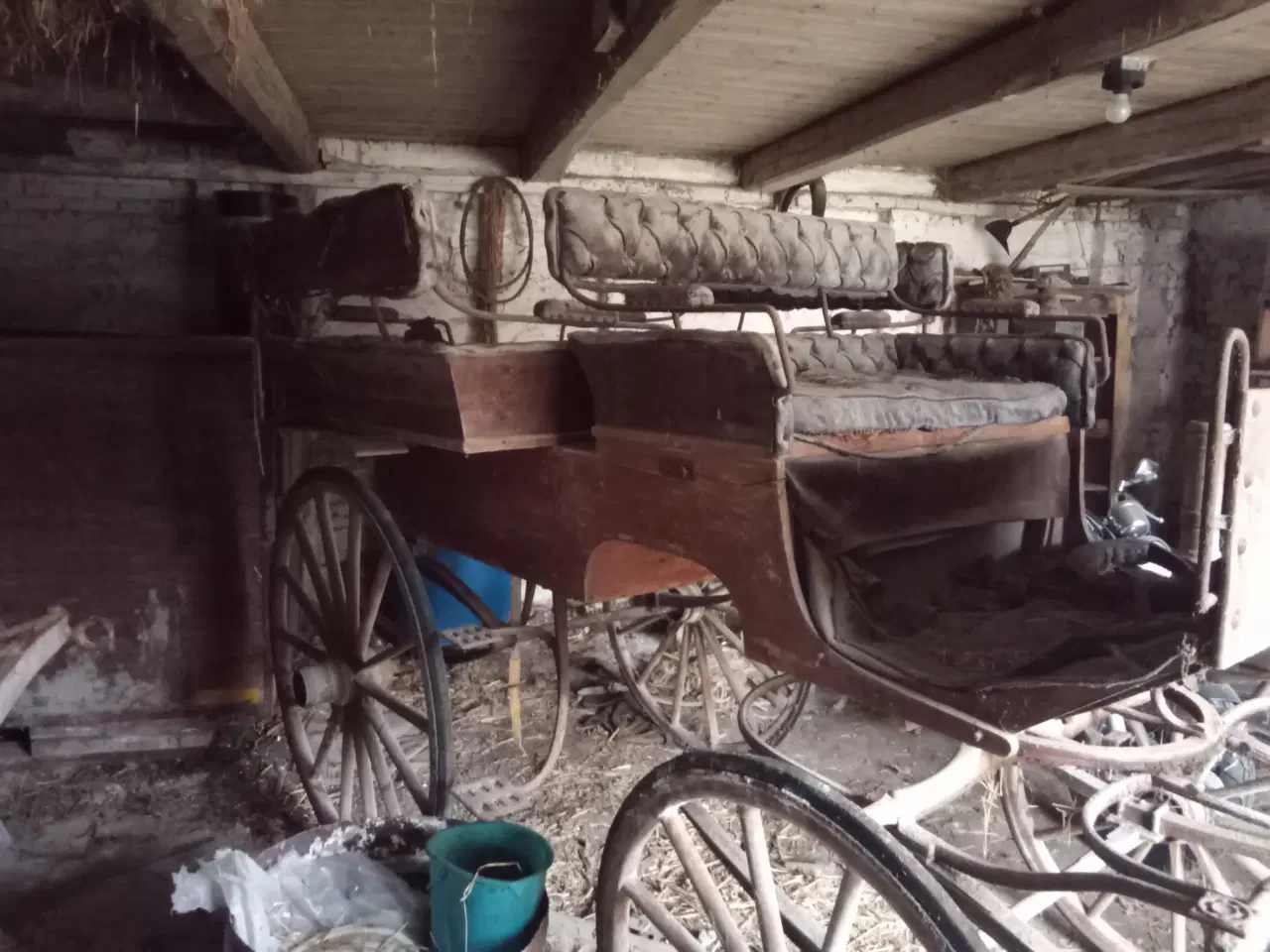 Billede 3 - Har disse to vogne.