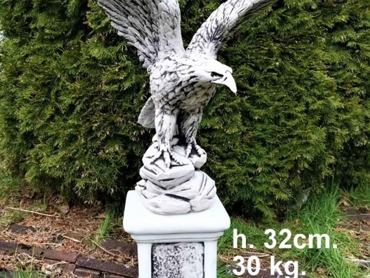 Billede 15 - HAVEFIGUR - ØRN -flere modeller - frostsikre
