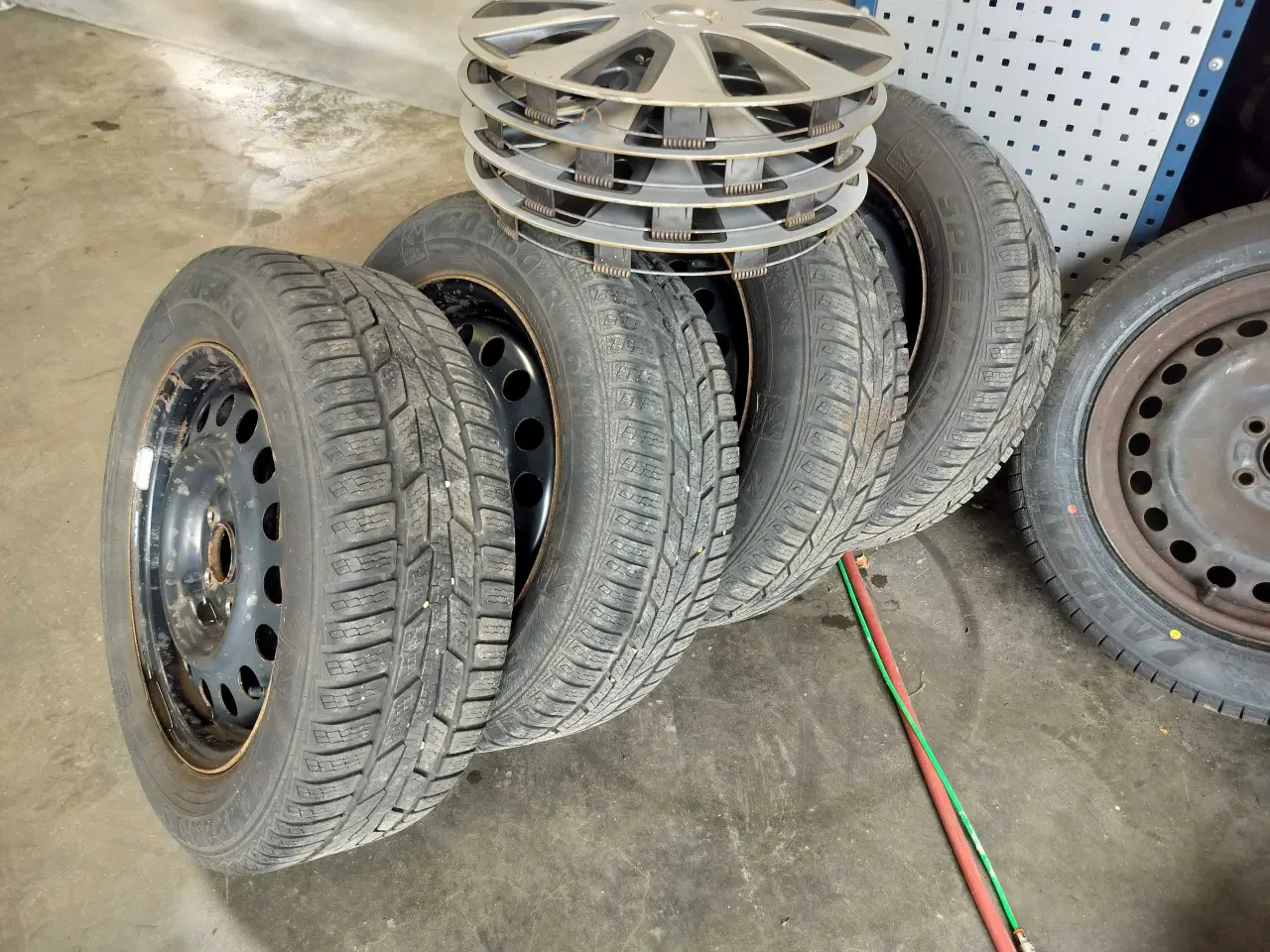 Billede 2 - Suzuki sx4 vinterhjul 