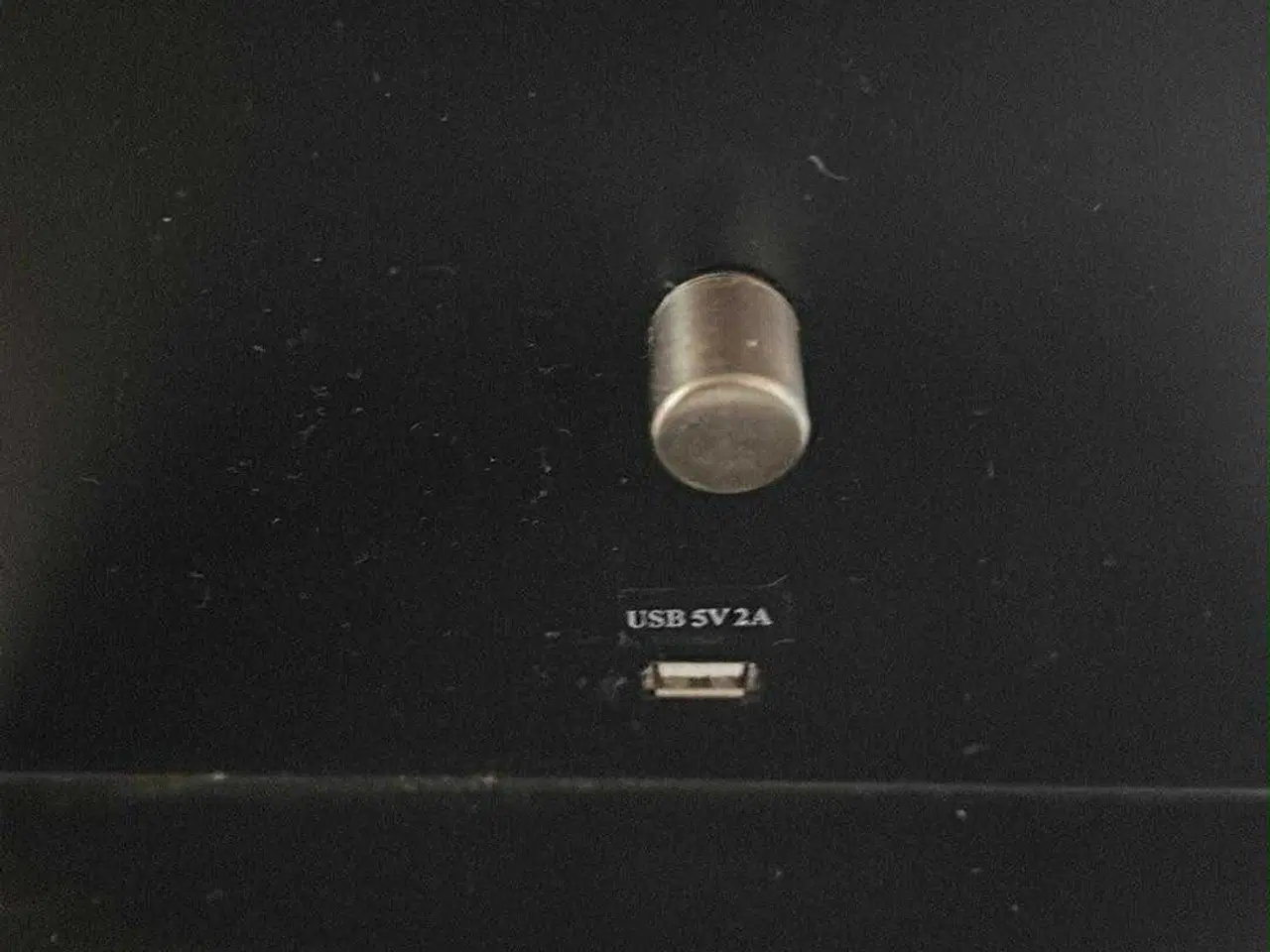 Billede 4 - LED væglampe med USB stik.