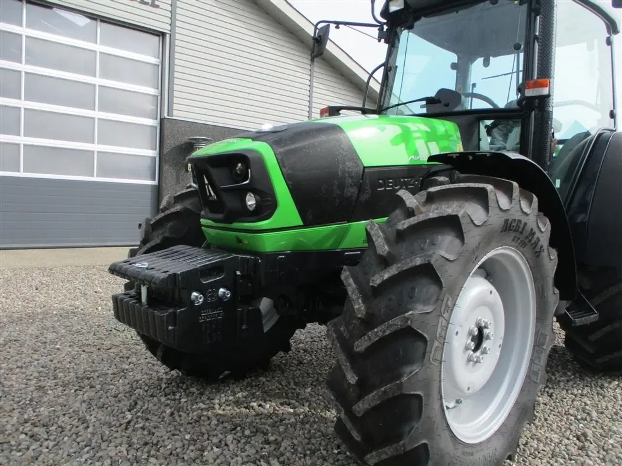 Billede 17 - Deutz-Fahr Agrofarm 115G New and Unused tractor with 30F+30R Hi-Lo and CreepGear