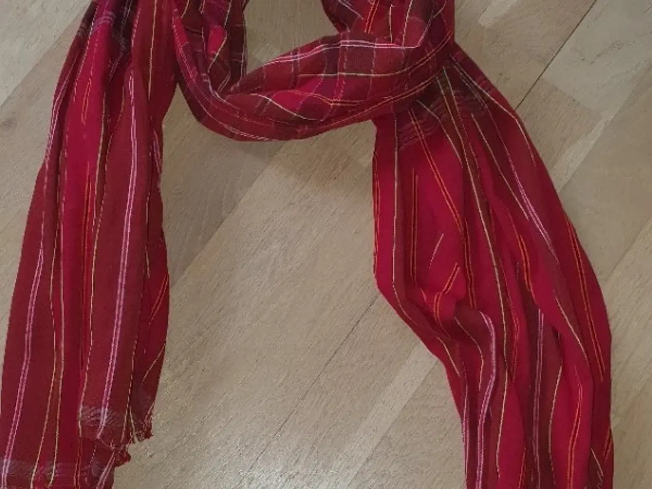 Billede 1 - Tørklæde 