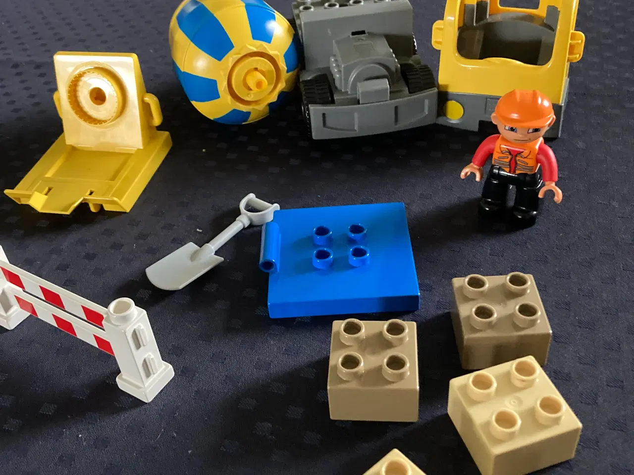 Billede 1 - Lego duplo cement bil