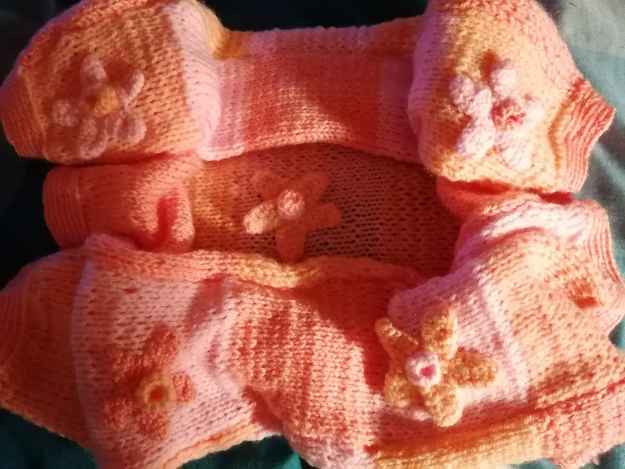 Billede 2 - Strikket baby tæppe 