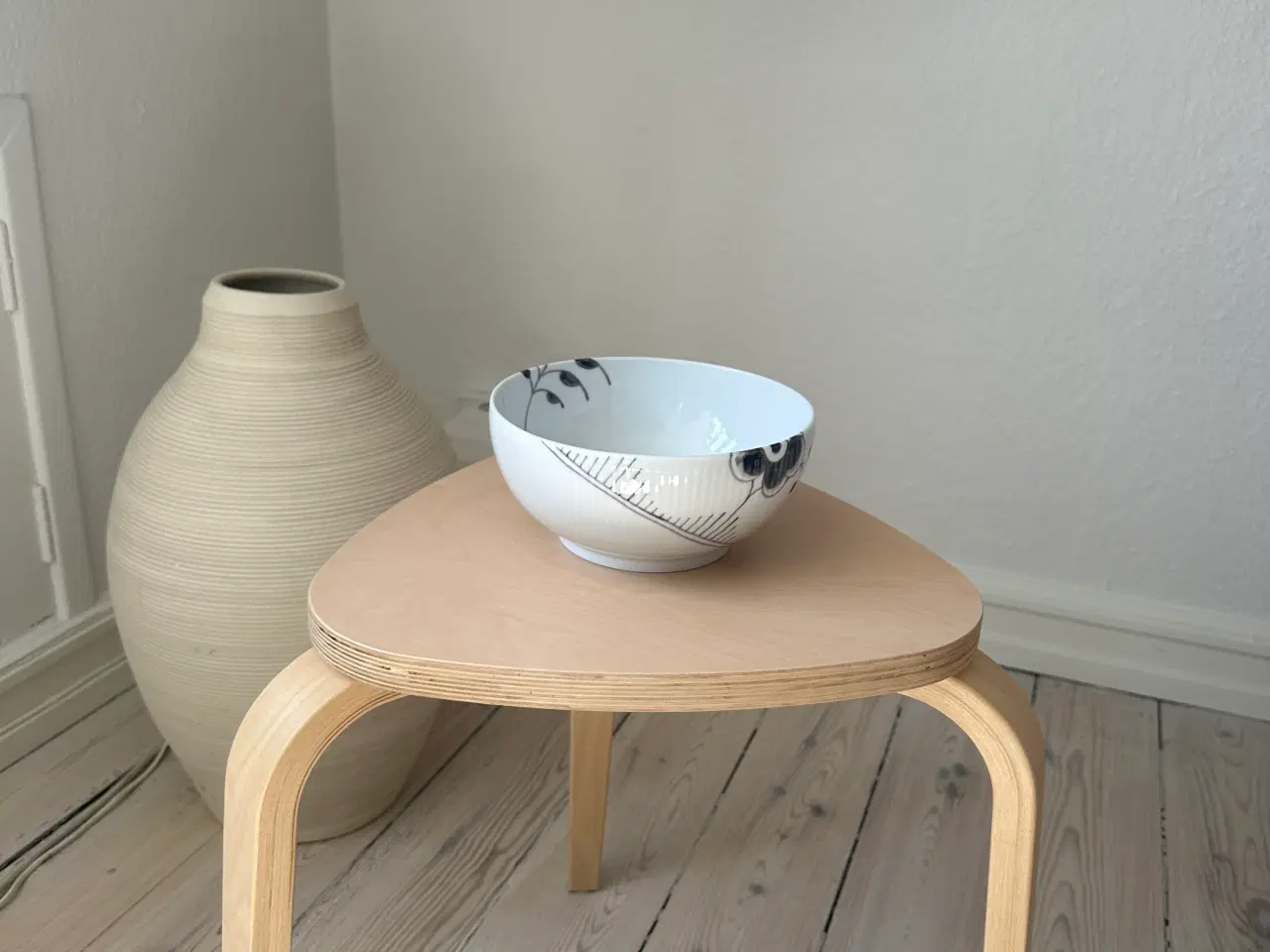 Billede 1 - Royal Copenhagen Sort Mega Riflet Skål Ø 18 cm - P