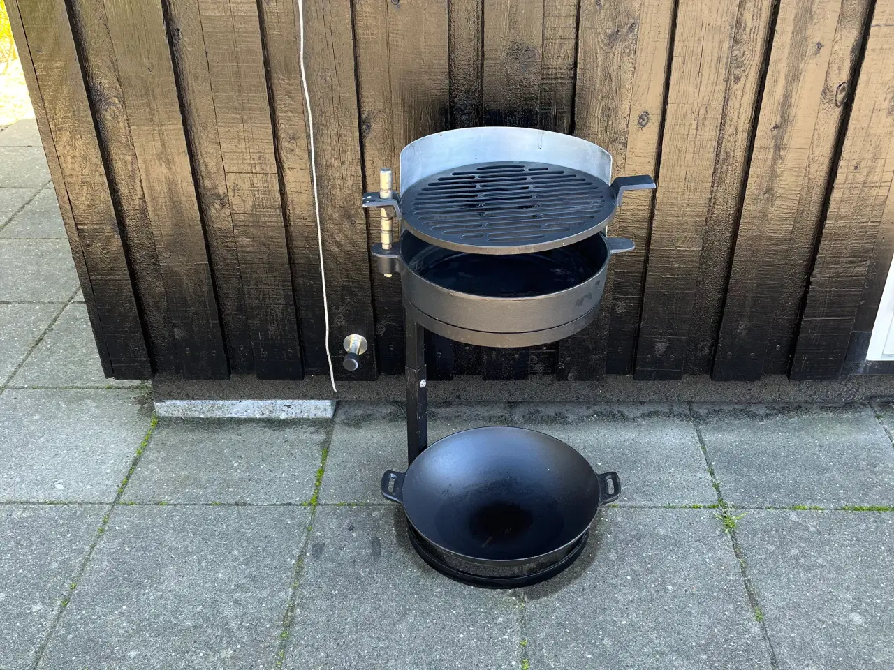Billede 3 - Støbejerns grill med indstilling højfe