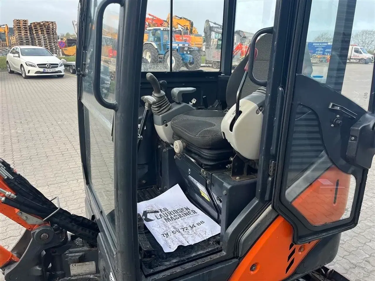 Billede 11 - Hitachi ZX 18-3 Halv automatisk s30 skifte, kipbar planerskovl og 1 graveskovl