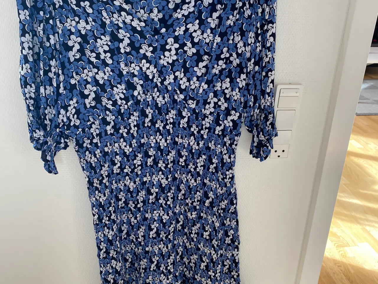 Billede 5 - Diverse kjoler str. M