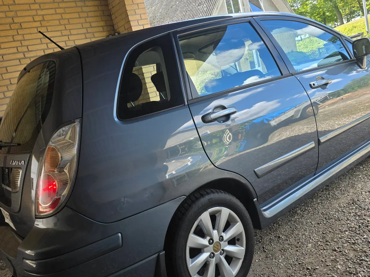 Billede 1 - Suzuki liana 2010