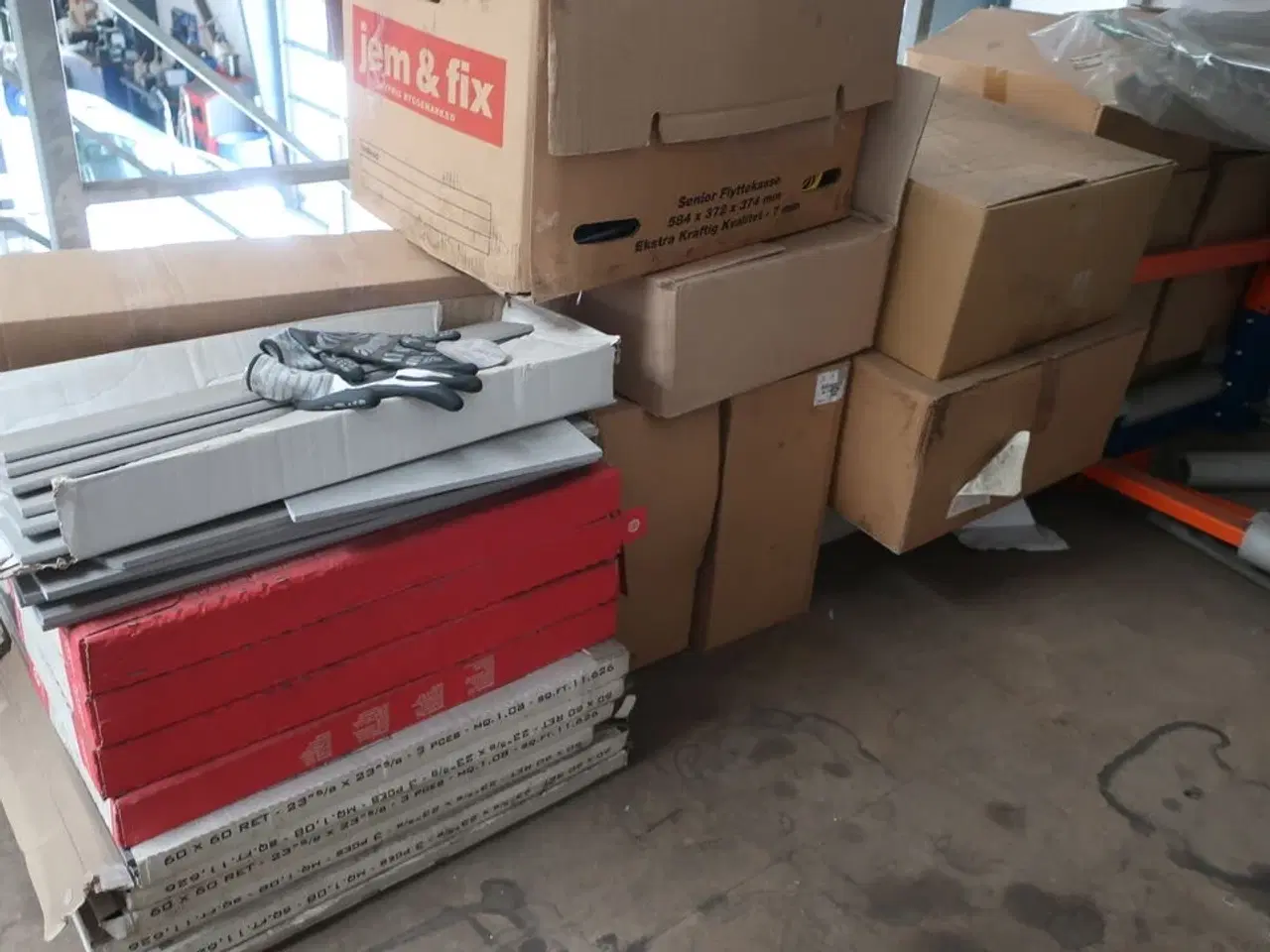 Billede 3 - Diverse forbrugsmaterialer, værktøj, biludstyr m.v.