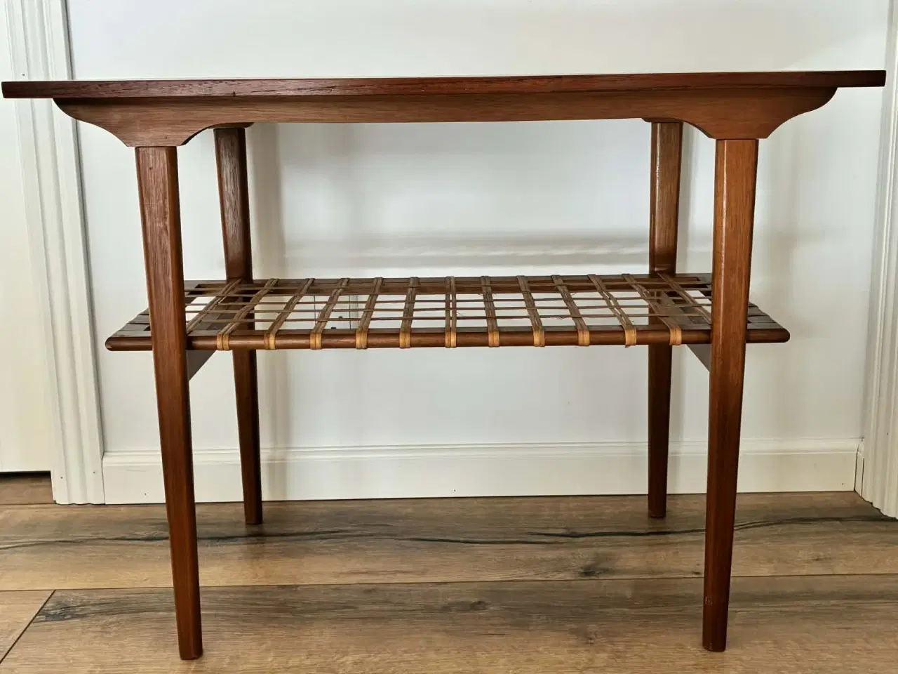 Billede 4 - Teak sofabord / sidebord med flet - flot stand